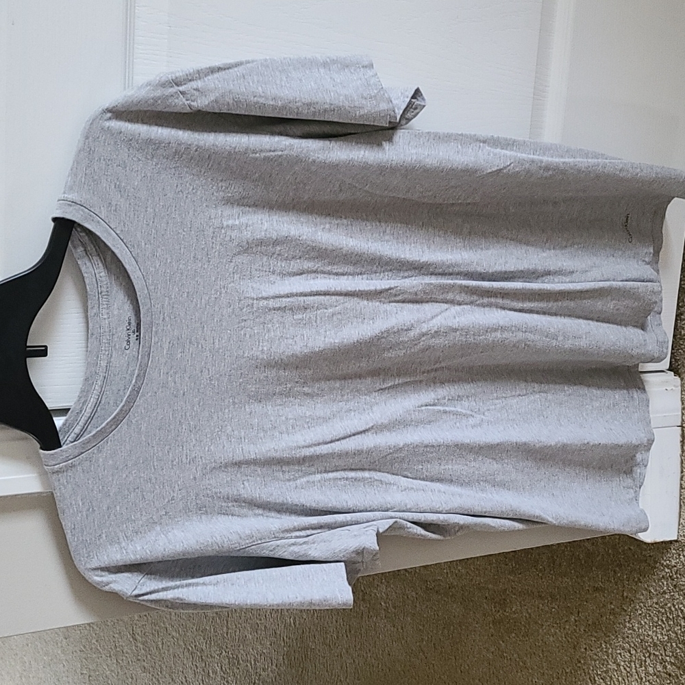 Tee shirt
